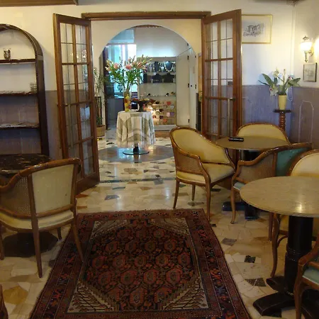 Hotell Park 3*